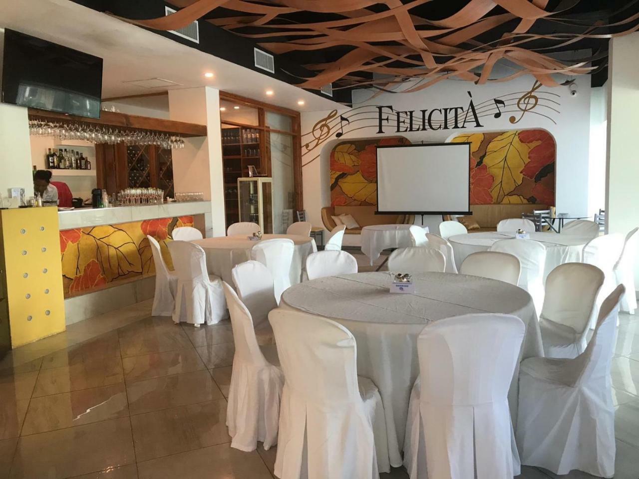 Alkquimia Hotel, Lounge And Bar Байяибе Экстерьер фото
